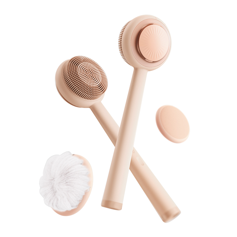 Rechargeable body cleaning brush bath brush
